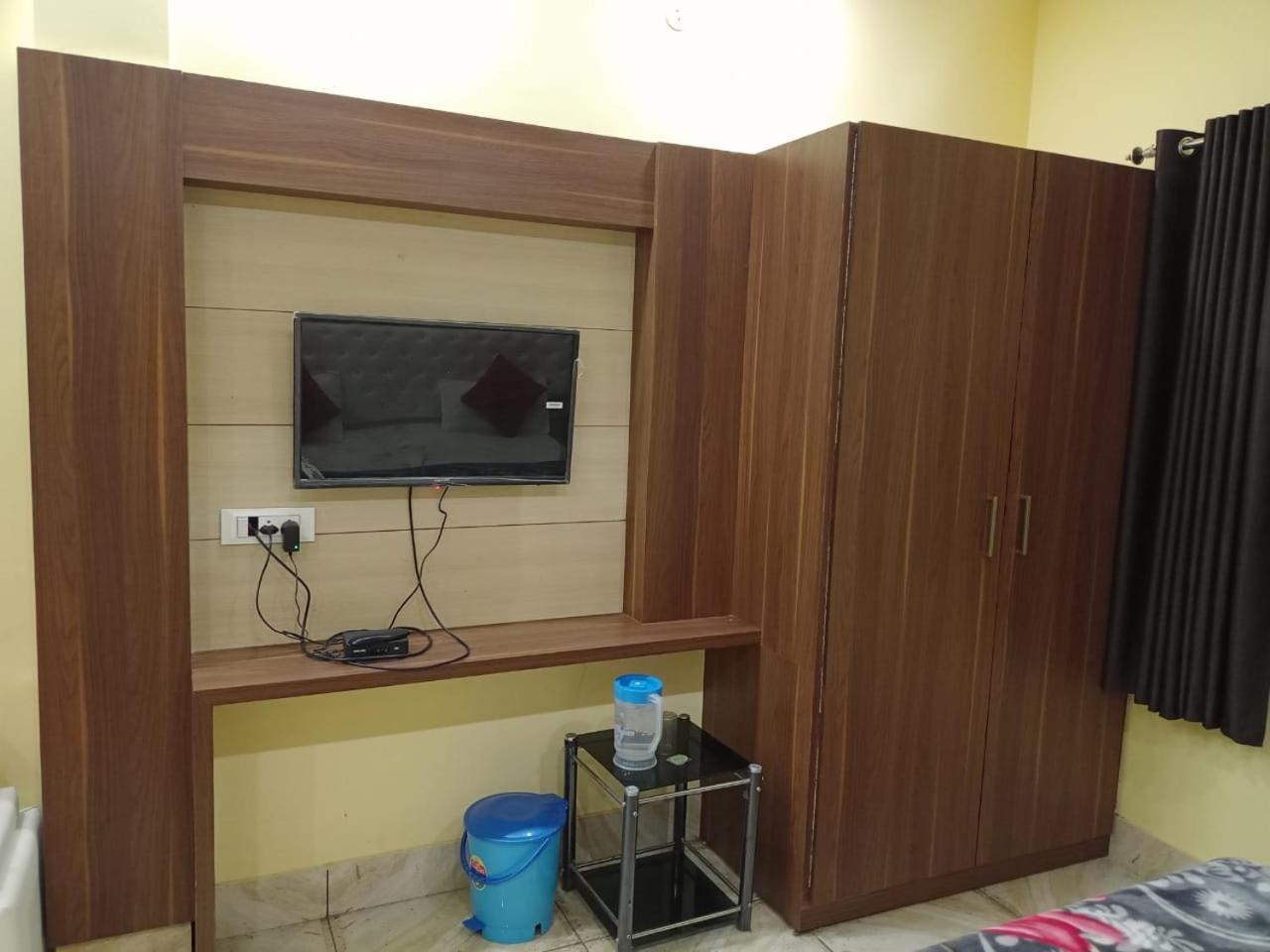 Hotel vinayak inn Haridwār Habitación foto